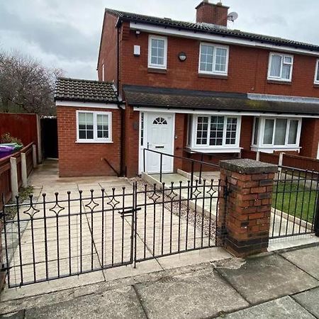 2 Bed House Sleeps 4-5 Liverpool Exterior foto