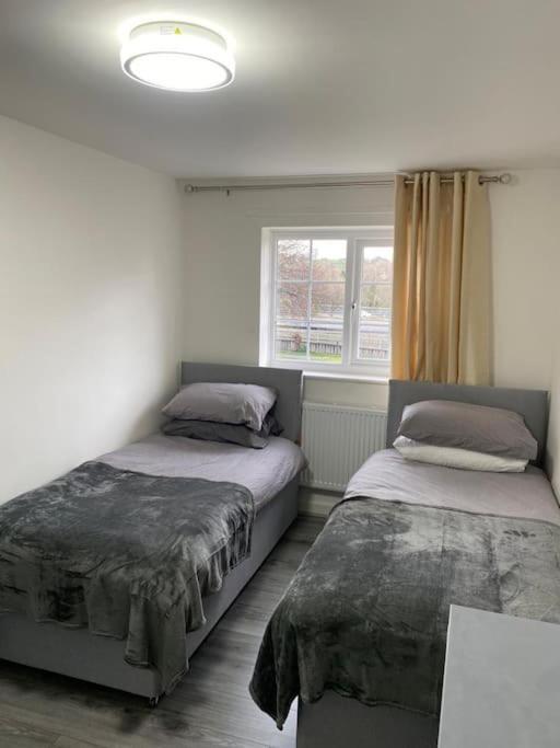 2 Bed House Sleeps 4-5 Liverpool Exterior foto